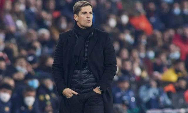 亚博体育-用AI布阵遭解雇？前西班牙队主帅：假的，我没这么干